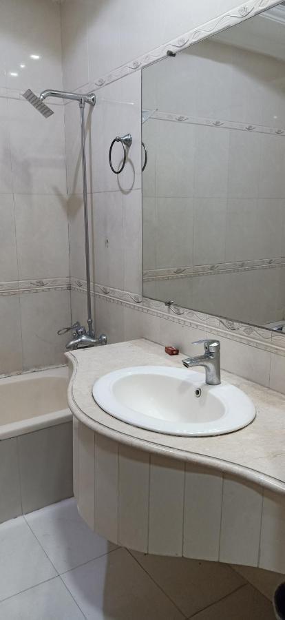 Executive Galaxy Guest House อิสลามาบัด ภายนอก รูปภาพ